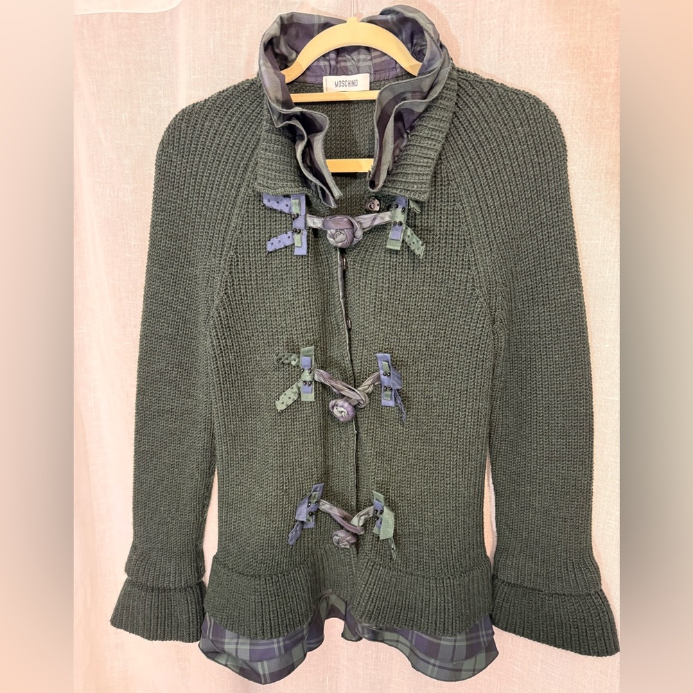 Moschino Green knit Cardigan With Rosette Toggle Details Size 10